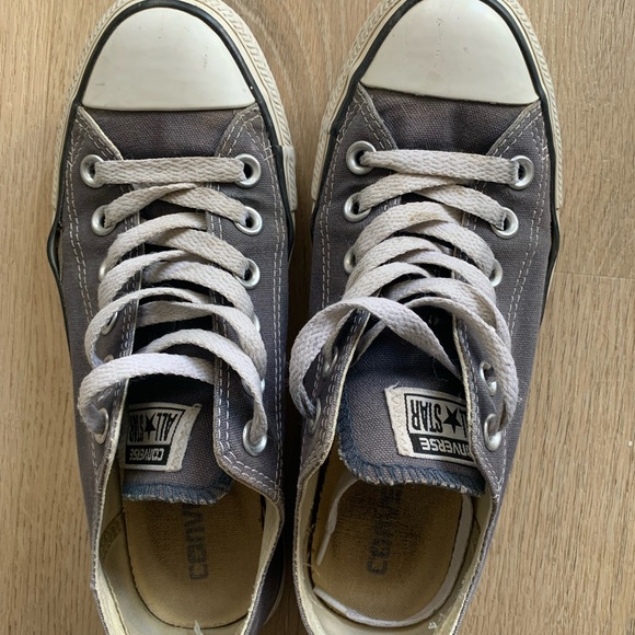 Low-Top Converse - Picture 4 of 4